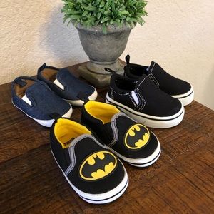 Baby shoes, 6-12 months and size 2.